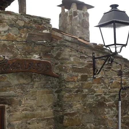 Casa Lausus בית נופש לאוסה